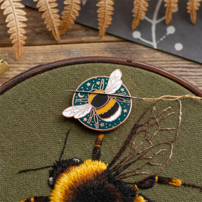 Hard Enamel Bee Needle Pin