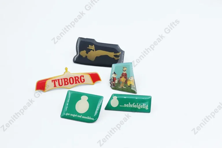 endlich Tuborg-Pins