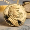 ドナルド・トランプをイメージした金貨で、精巧なディテールと磨き上げられた仕上げが特徴。