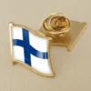 Finnland-Flaggen-Anstecknadel mit den Nationalfarben, ideal für den Großhandel und patriotische Ausstellungen.