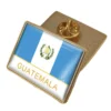 Pin de oro con la bandera de Guatemala, ideal para la distribución al por mayor y exhibiciones patrióticas.