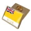Un pin's représentant le drapeau de Niue, idéal pour les collectionneurs et les amateurs de symboles nationaux.