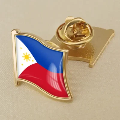 A pin featuring the flag of the Philippines, ideal for wholesale distribution and patriotic displays.