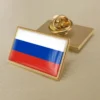 Pin de oro con la bandera rusa, ideal para la distribución al por mayor de accesorios con la bandera rusa.