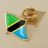 Alfiler de solapa con la bandera de Tanzania en vibrantes colores, ideal para la distribución al por mayor y las exhibiciones patrióticas.