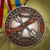 Medalla personalizada con la inscripción "Peakeen Archery Championship" para el reconocimiento de competiciones de tiro con arco.