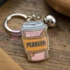 Portachiavi personalizzati per il caffè, portachiavi in metallo smaltato morbido con disegni unici di tazze di caffè, portachiavi personalizzati a tema caffè, perfetti per gli amanti del caffè e gli eventi promozionali, portachiavi di alta qualità per regali e uso quotidiano.