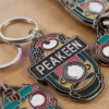 Portachiavi personalizzati per il caffè, portachiavi in metallo smaltato morbido con disegni unici di tazze di caffè, portachiavi personalizzati a tema caffè, perfetti per gli amanti del caffè e gli eventi promozionali, portachiavi di alta qualità per regali e uso quotidiano.