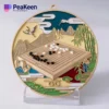 Medaglia personalizzata per il gioco del go con un disegno dettagliato del tabellone di gioco, che simboleggia il raggiungimento di una strategia e di un'abilità.