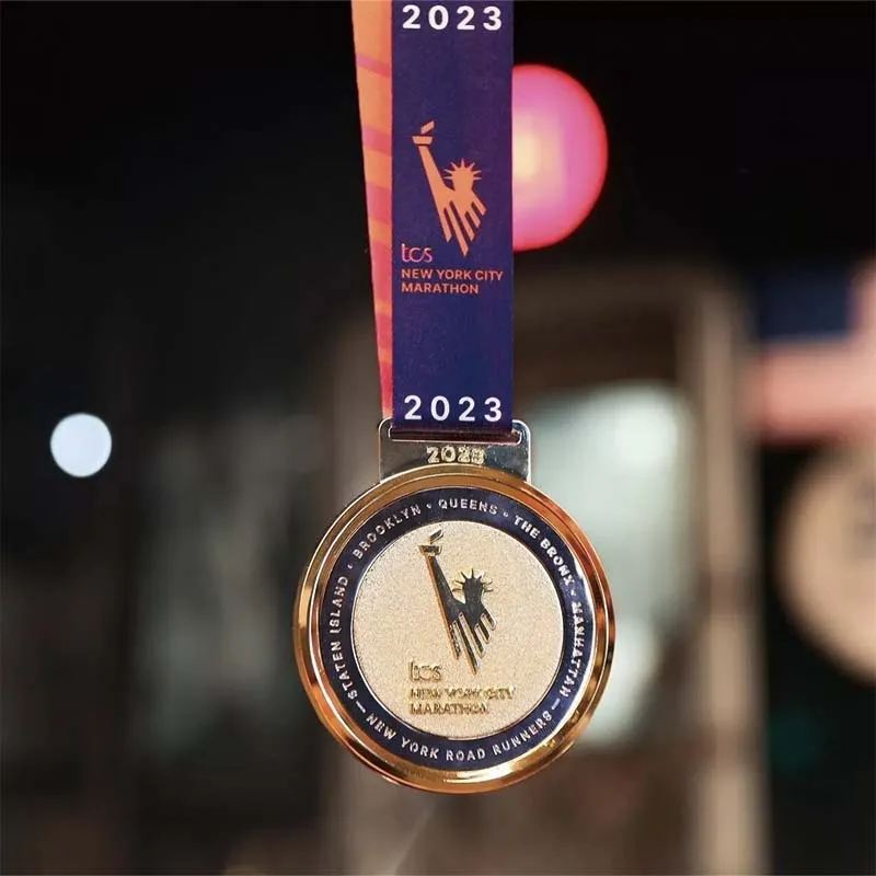 medalla del maratón de nueva york