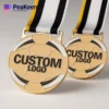 Individuelle Logo-Fußballmedaille mit einzigartigem Design, perfekt für Auszeichnungen und Anerkennungen bei Fußballturnieren.