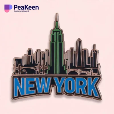 Enamel pin featuring the iconic New York City skyline, showcasing its famous buildings and vibrant city life.