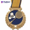 Medaglia personalizzata di badminton dal design unico, perfetta per riconoscere i risultati ottenuti in questo sport.