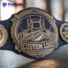 Logo personnalisé sur le thème du football pour une ceinture de champion, représentant la réussite dans les compétitions de fantasy football.