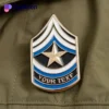Insignia militar personalizada con texto personalizado y distintivos de rango militar, para mostrar una identificación y un orgullo únicos.