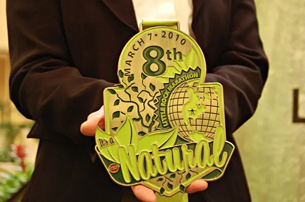 2010 marathon medal unveiled